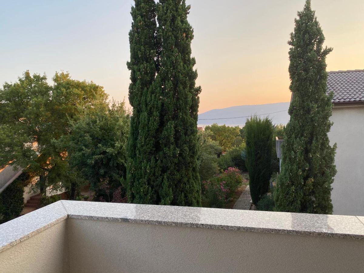 M Plus Residence Pinezići 外观 照片