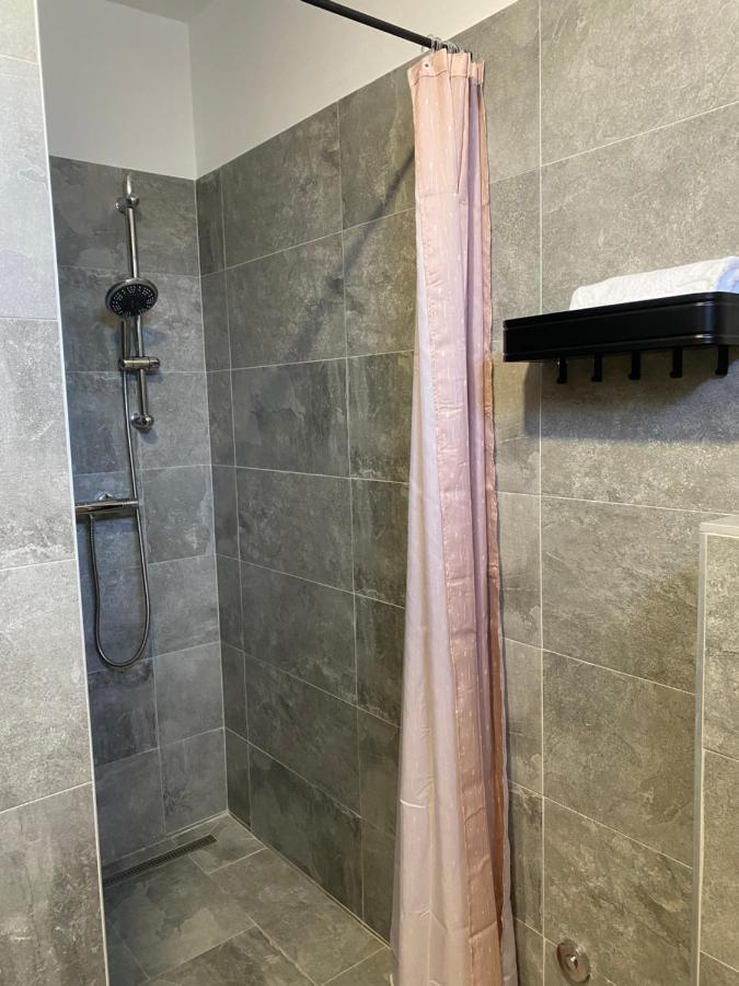 M Plus Residence Pinezići 外观 照片