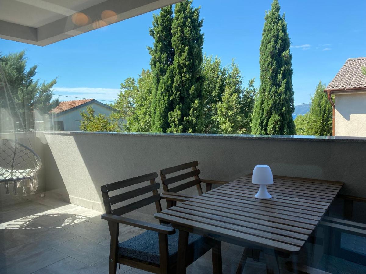 M Plus Residence Pinezići 外观 照片