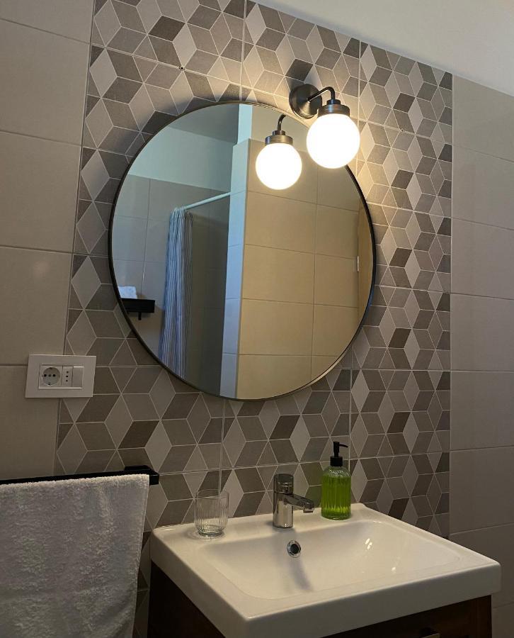 M Plus Residence Pinezići 外观 照片